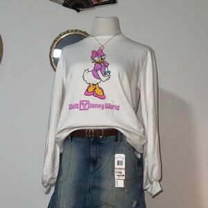 WDW Sweatshirt with Daisy Duck